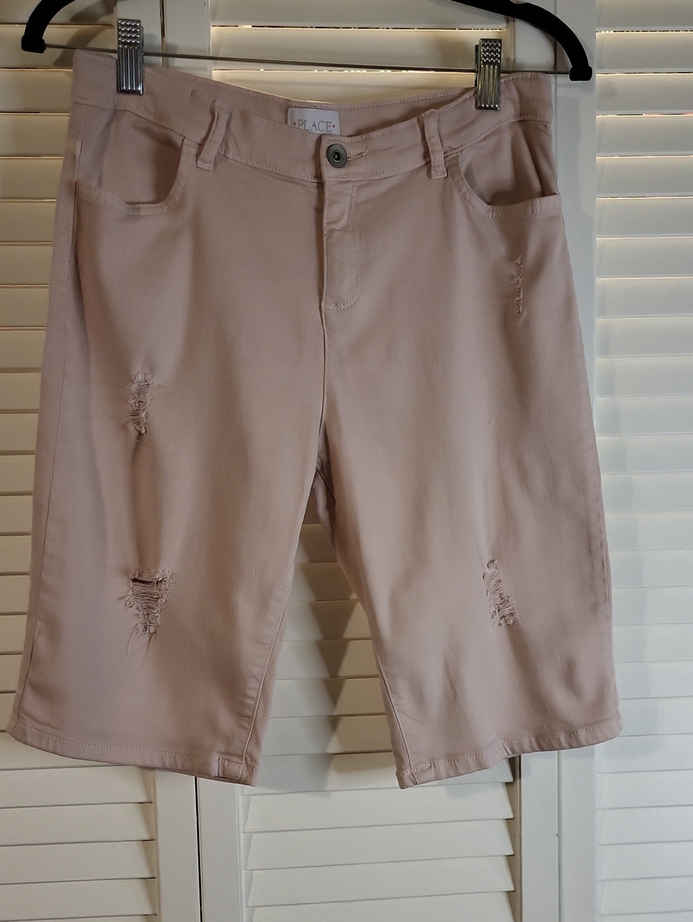 PLACE Light Pink Distressed Knee-Length Bermuda Shorts